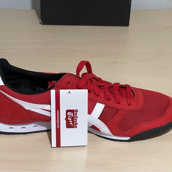 Onitsuka Tiger Black Shoe Box - Picture 8 of 12